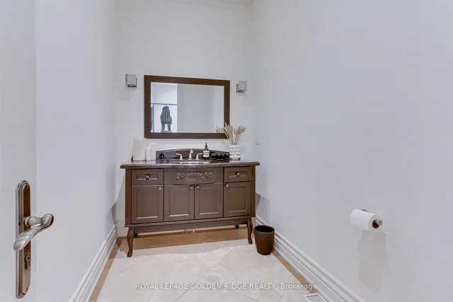 Additional image 11 of 99 Bannockburn Ave