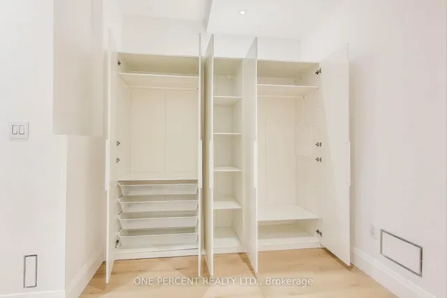 Additional image 30 of 23 Mitchell Ave