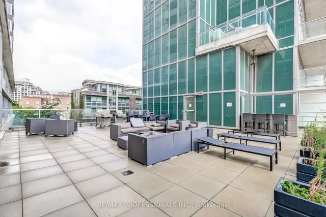 Additional image 42 of 55 East Liberty St Unit 1210