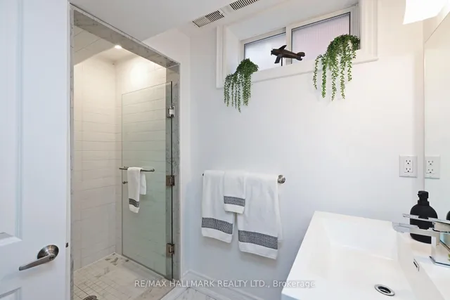 Additional image 35 of 242 Springdale Blvd