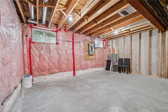 Additional image 25 of 62 Turner Ave