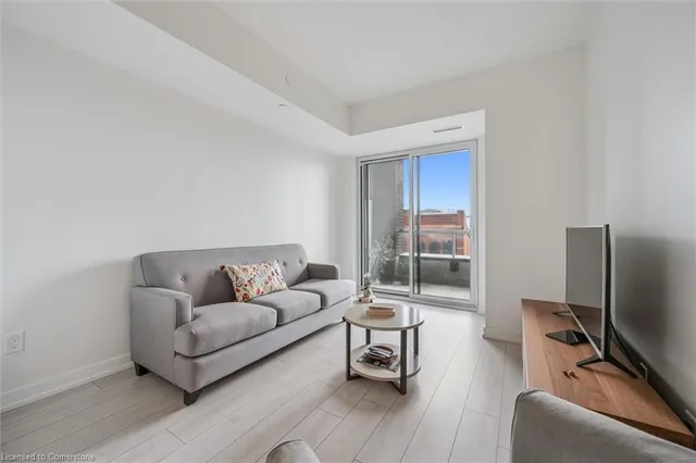 Additional image 15 of 55 Duke St Unit 323