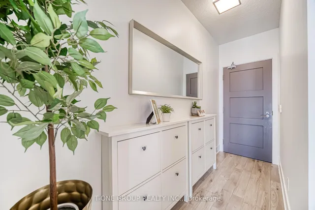 Additional image 6 of 300 Front St Unit 2001