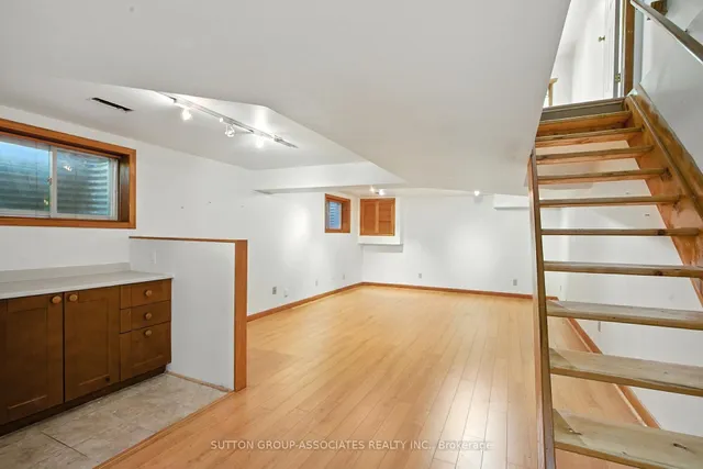 Additional image 36 of 250 Robert St