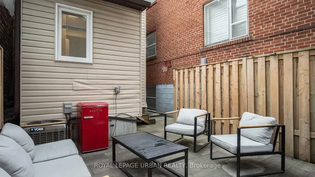 Additional image 35 of 1598 Dufferin St