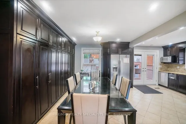 Additional image 6 of 26 Edinborough Crt
