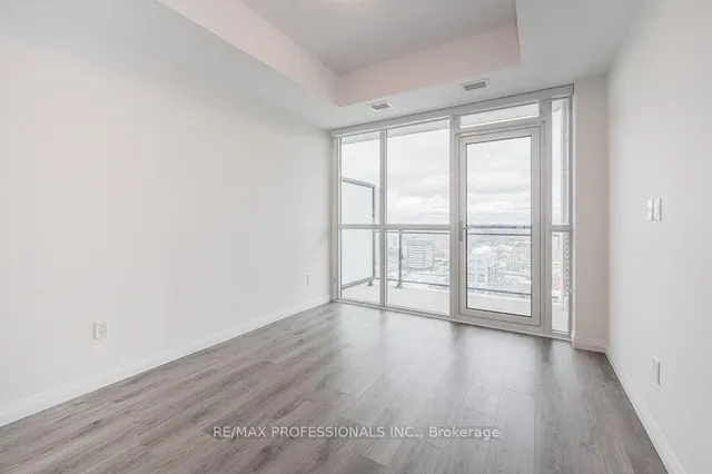 Additional image 17 of 60 Charles St Unit 2504