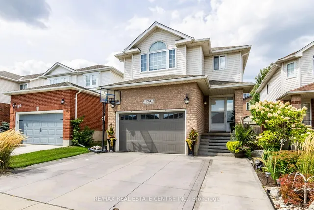 Property image for 194 Hollyridge Cres