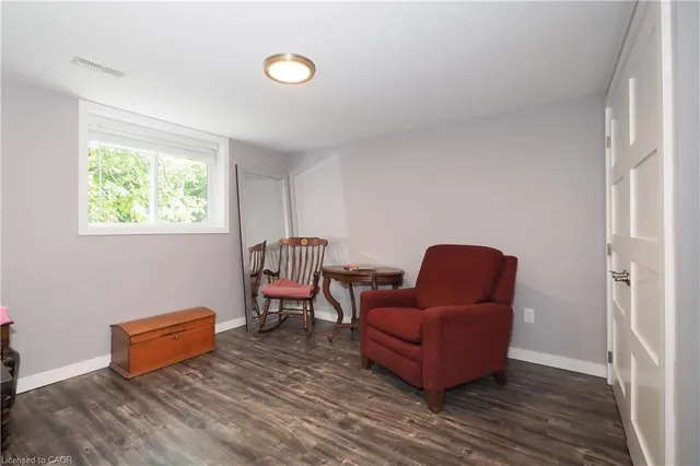 Additional image 34 of 20 Gay Cres