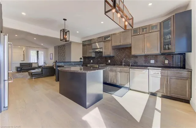 Additional image 16 of 366 Pine Valley Dr