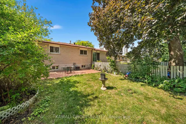 Additional image 36 of 16 Elise Terr