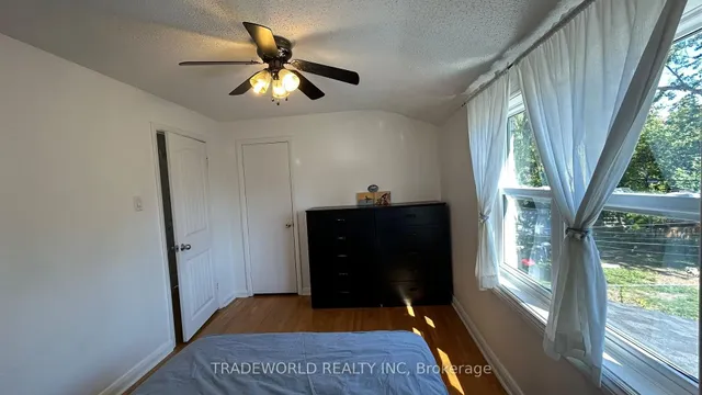 Additional image 18 of 5 Woodfern Dr