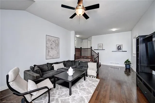 Additional image 22 of 72 Helena Feasby St