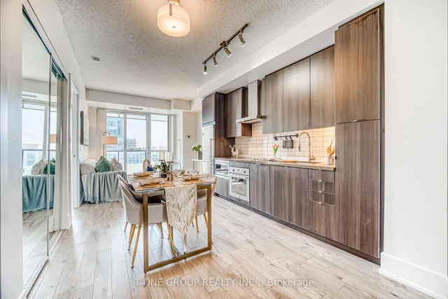 Additional image 8 of 300 Front St Unit 2001