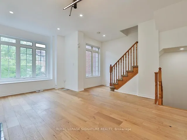 Additional image 13 of 41 Stagecoach Circ