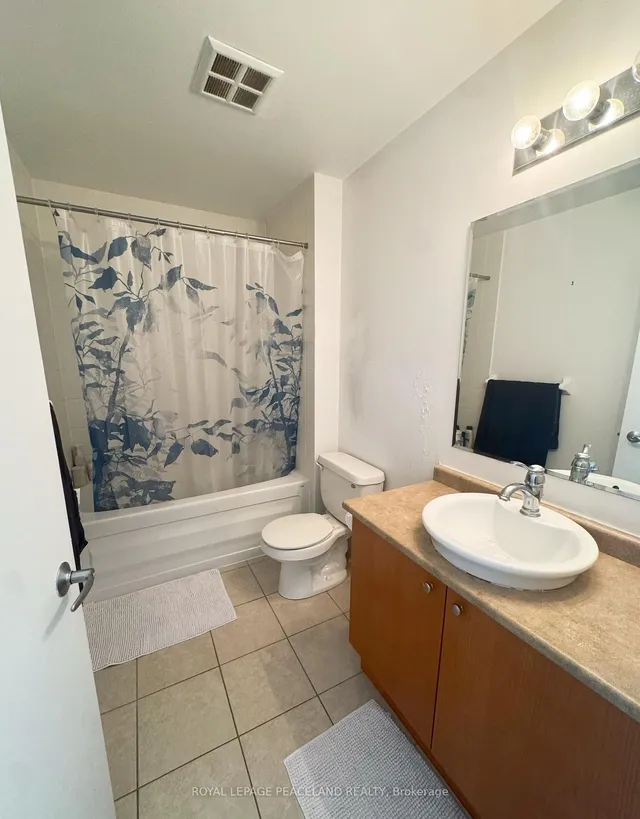 Additional image 13 of 410 King St Unit 418