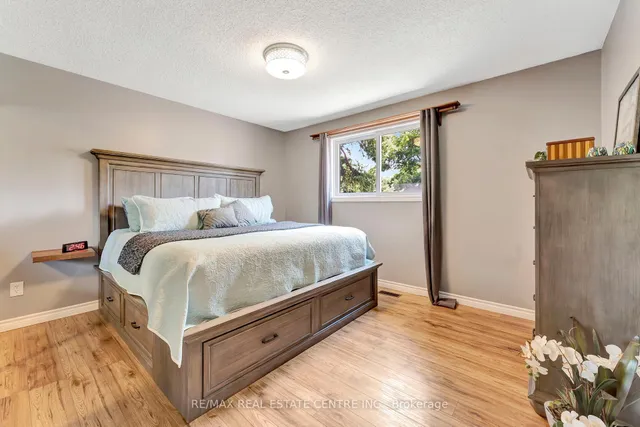 Additional image 16 of 11 Brassey Crt