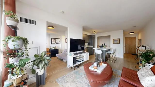 Additional image 3 of 38 Joe Shuster Way Unit 1123