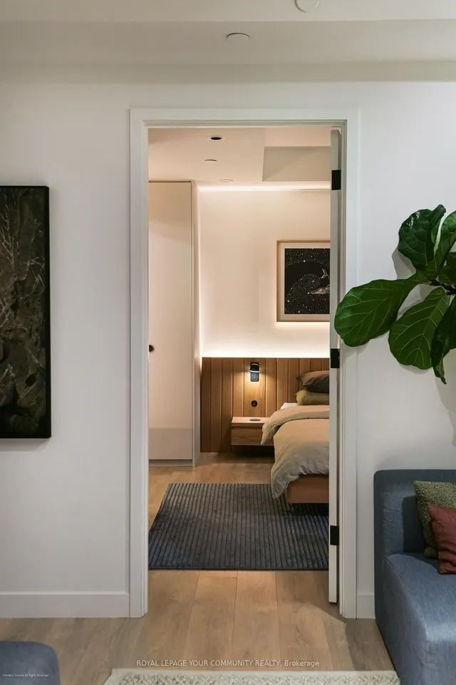 Additional image 30 of 505 Richmond St Unit 612