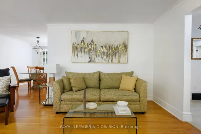 Additional image 5 of 27 Paramount Crt