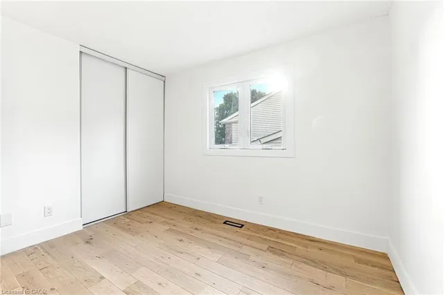 Additional image 25 of 40 Highview Dr