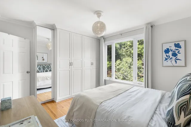 Additional image 16 of 54 Robbins Ave