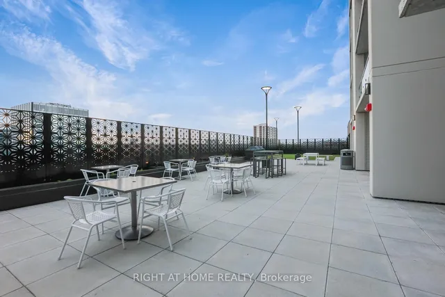 Additional image 39 of 60 Charles St Unit 1804