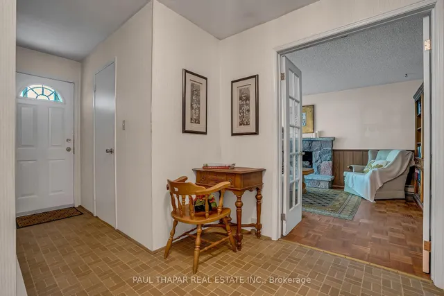 Additional image 13 of 17 Dolan Gate