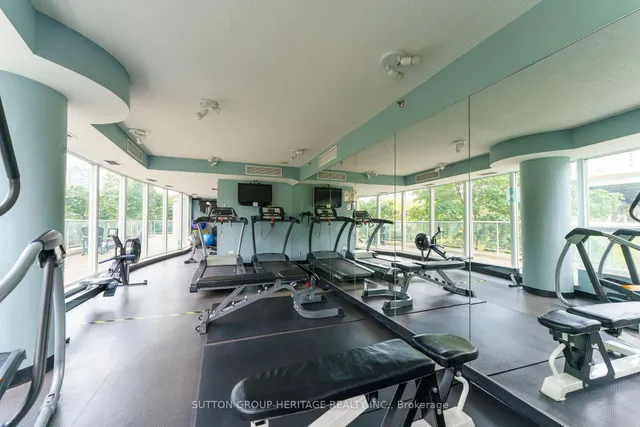 Additional image 39 of 550 Queens Quay Unit 126