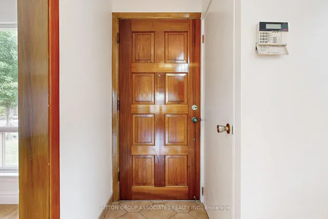 Additional image 3 of 22 Woodenhill Crt