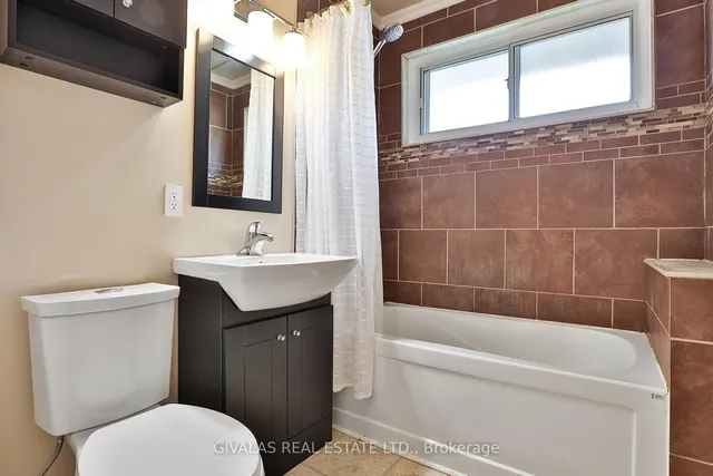 Additional image 14 of 63 Alpaca Dr