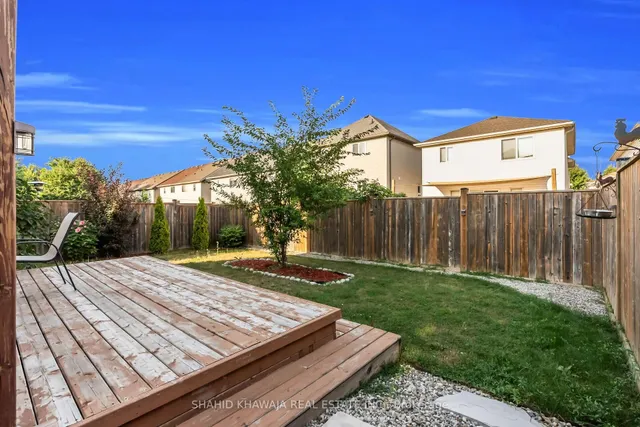 Additional image 38 of 38 Woodbine Ave