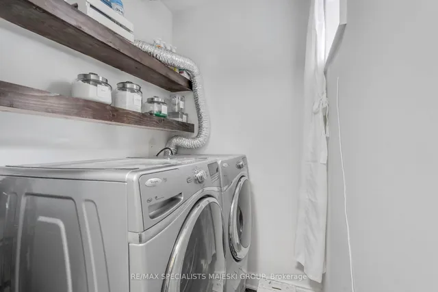 Additional image 33 of 87 Lake Cres