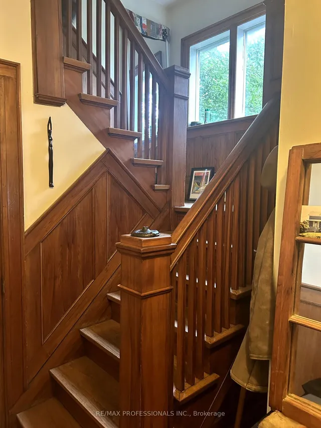 Additional image 10 of 267 Beresford Ave