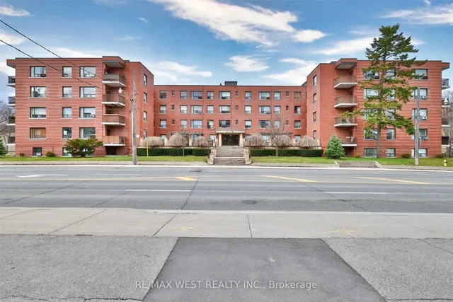 2550 Bathurst St Unit 205