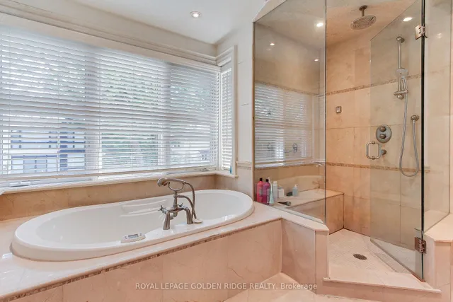 Additional image 18 of 99 Bannockburn Ave