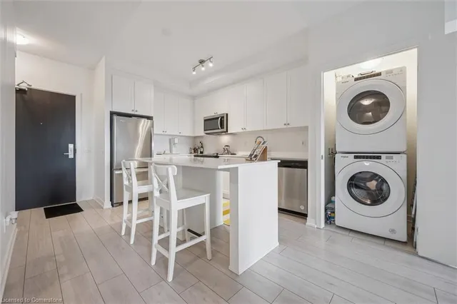 Additional image 11 of 55 Duke St Unit 323