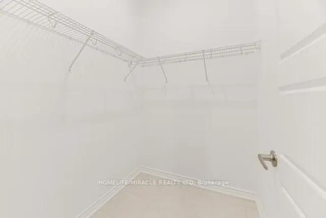 Additional image 16 of 30 Saxony St