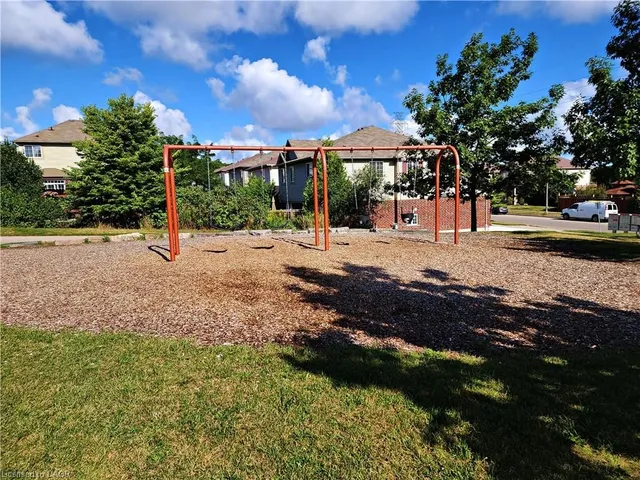 Additional image 41 of 501 Isaiah Cres