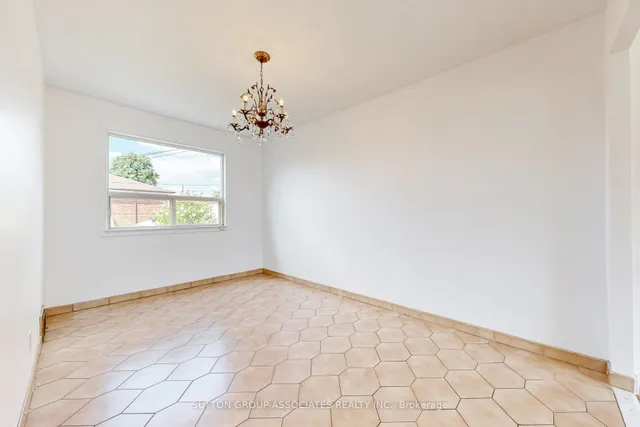 Additional image 9 of 22 Woodenhill Crt