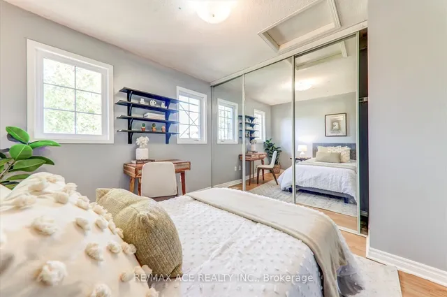 Additional image 22 of 2 Hedge End Rd Unit 102