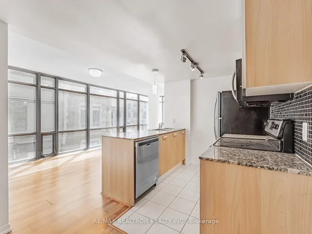 Additional image 9 of 38 Grenville St Unit 707