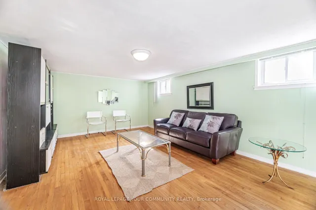 Additional image 33 of 185 Dunraven Dr