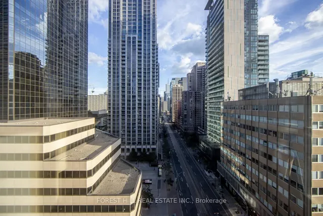 Additional image 27 of 801 Bay St Unit 1606