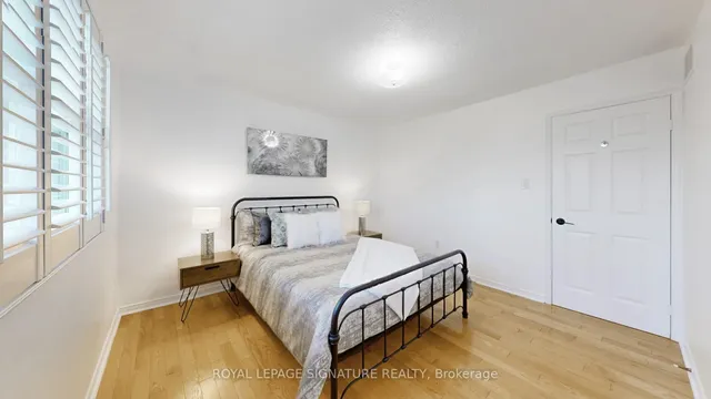 Additional image 13 of 26 Holmbush Cres