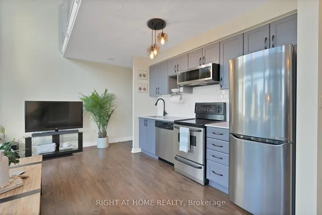 Additional image 11 of 15 Fort York Blvd Unit 3205