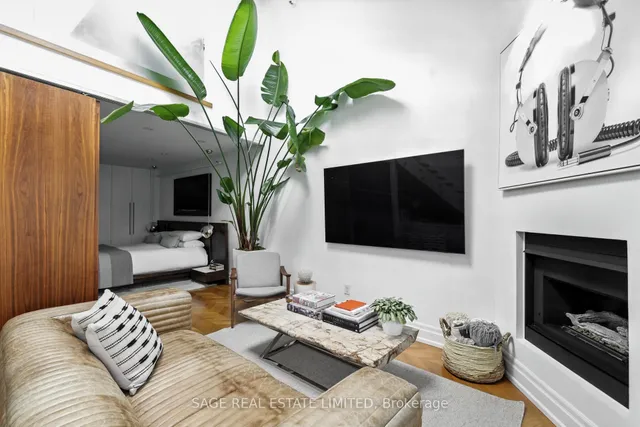 Additional image 20 of 670 Richmond St Unit 205