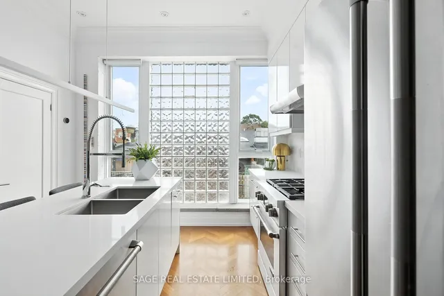 Additional image 9 of 670 Richmond St Unit 205