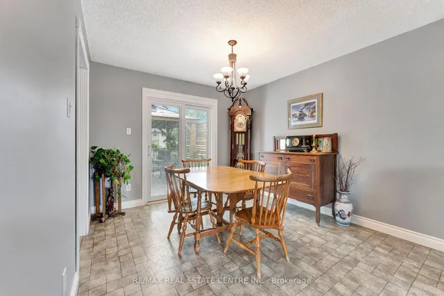 Additional image 10 of 11 Brassey Crt