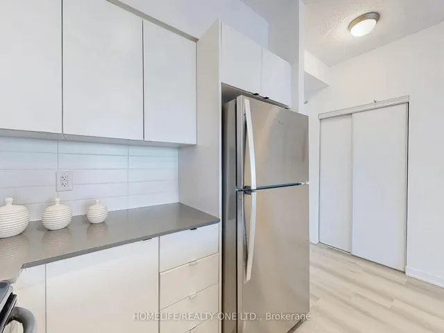 Additional image 9 of 150 East Liberty St Unit 515